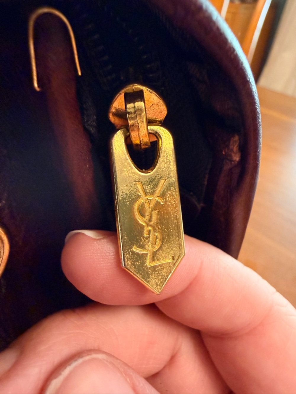 YSL Rare Vintage Portfolio Leather Briefcase in Burgundy with Gold hardware - Picture 16 of 16